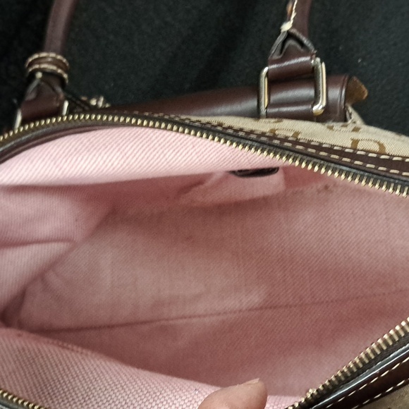 Dooney & Bourke Signature Canvas and Leather Satchel Bag Pre-loved🤎 Clean - Picture 14 of 16